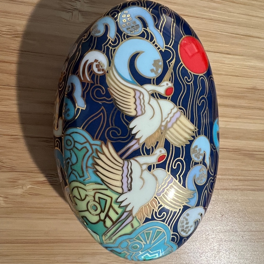 Saint James Fine Bone China Trinket Box